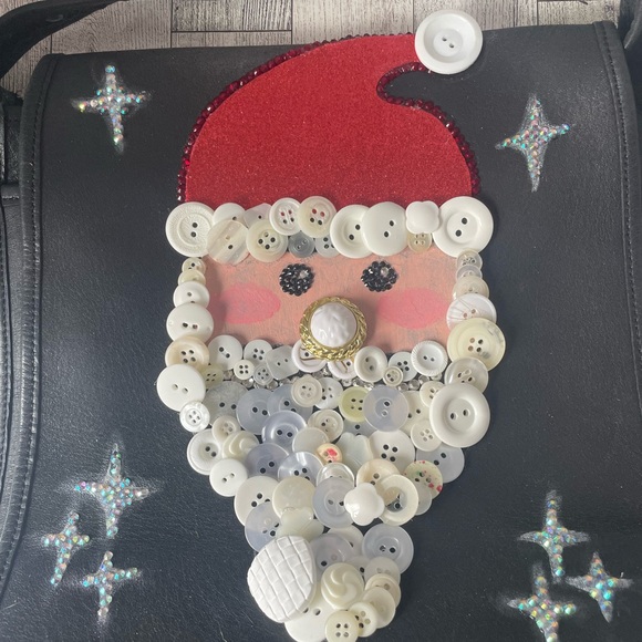 St. Nick Santa Face Christmas Crossbody Novelty Button Leather Purse - Picture 2 of 16